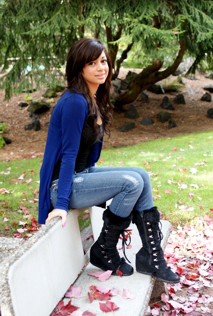 Female model photo shoot of Jessika Ashley