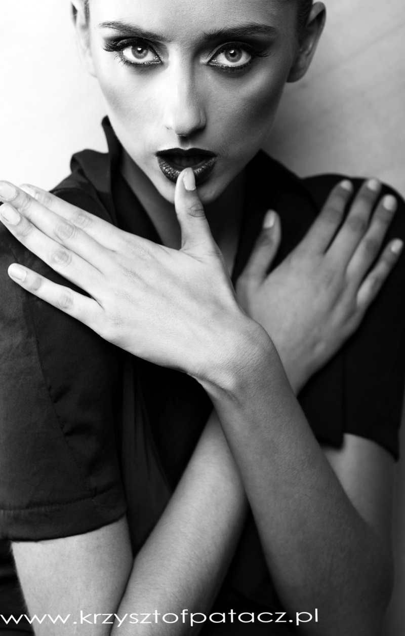 Female model photo shoot of Joanna Rudowicz