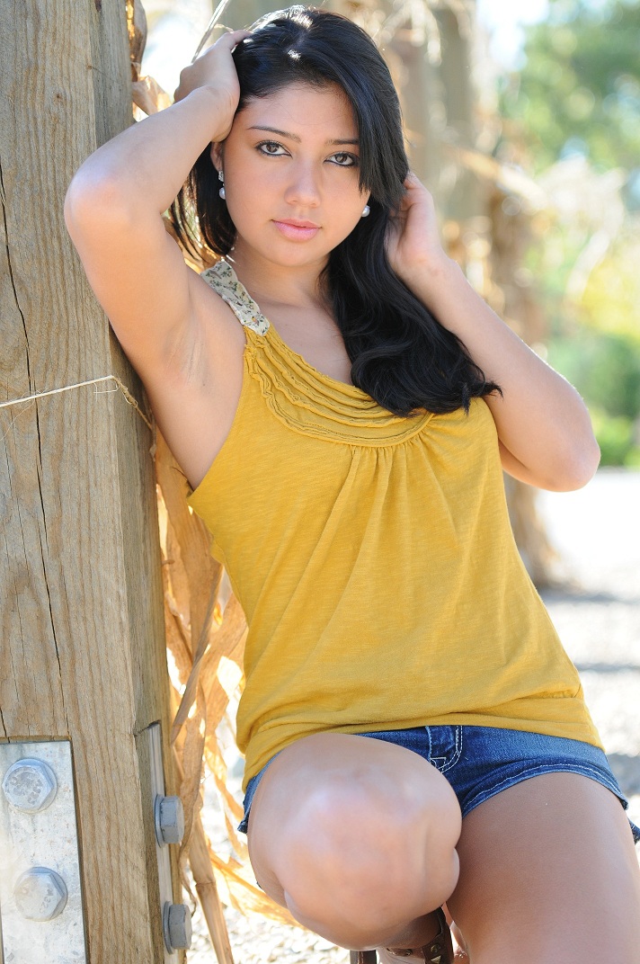 Female model photo shoot of Jessica Roa by stephen pacello