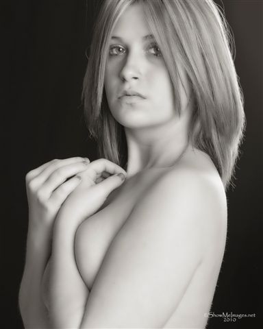 Female model photo shoot of Danielle Stella in Joplin Mo