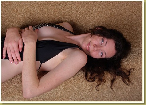 Female model photo shoot of Kiarra-lee by Q6Photos in Home studio