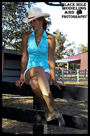 Female model photo shoot of tinebiene by rockmee in Clarksville, TN