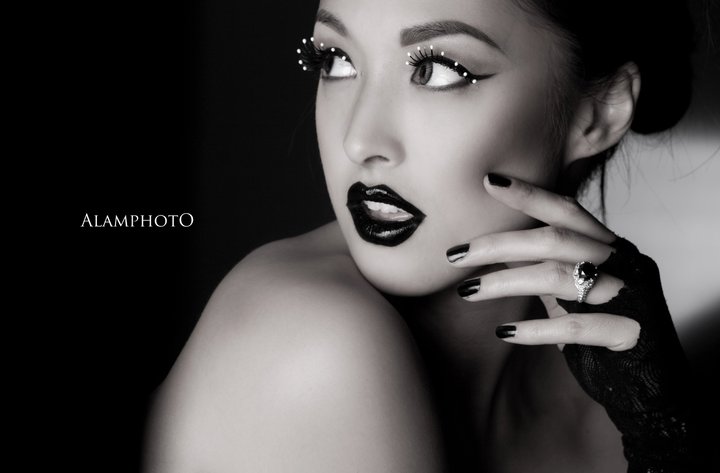 Female model photo shoot of Beauty by Rachel Renae