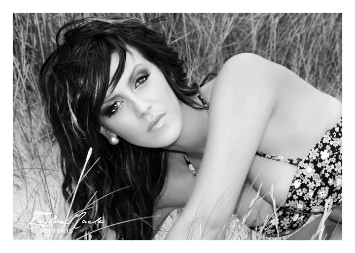 Female model photo shoot of xxNickixx in Gt yarmouth