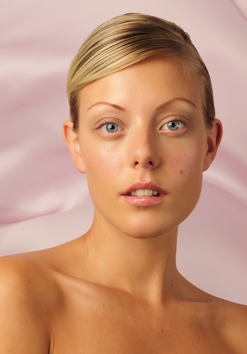 Female model photo shoot of Loren Huckin by TomMac