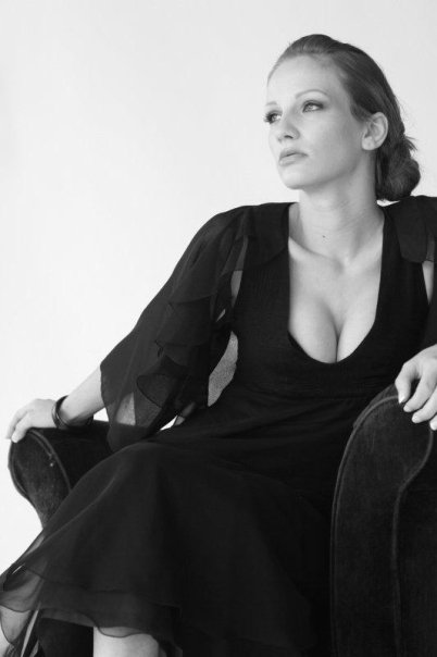 Female model photo shoot of RENADA-NiCOLE