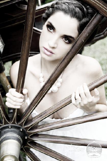 Female model photo shoot of Lana Watson