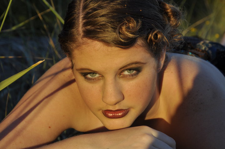 Female model photo shoot of Maureen Maroney