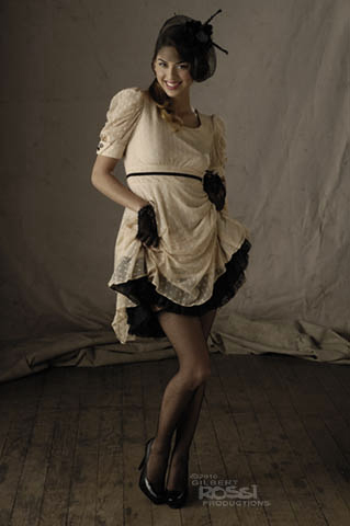 Female model photo shoot of jessica silverstone