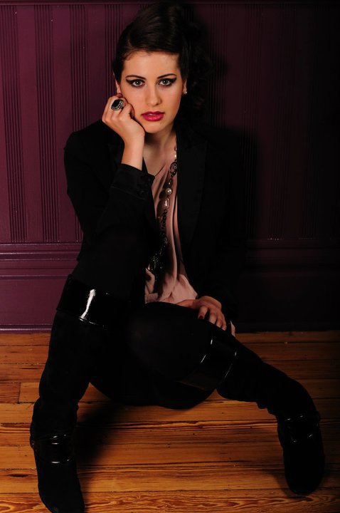 Female model photo shoot of Laura A Ramirez