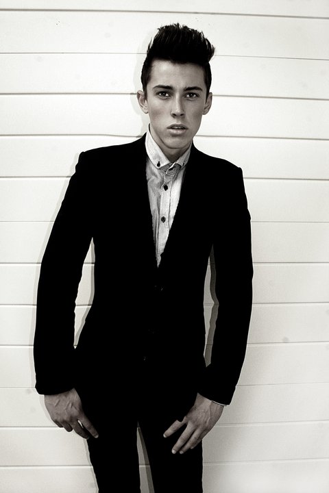 Male model photo shoot of Andrew Nock