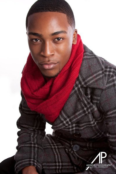 Male model photo shoot of Derrick Bell