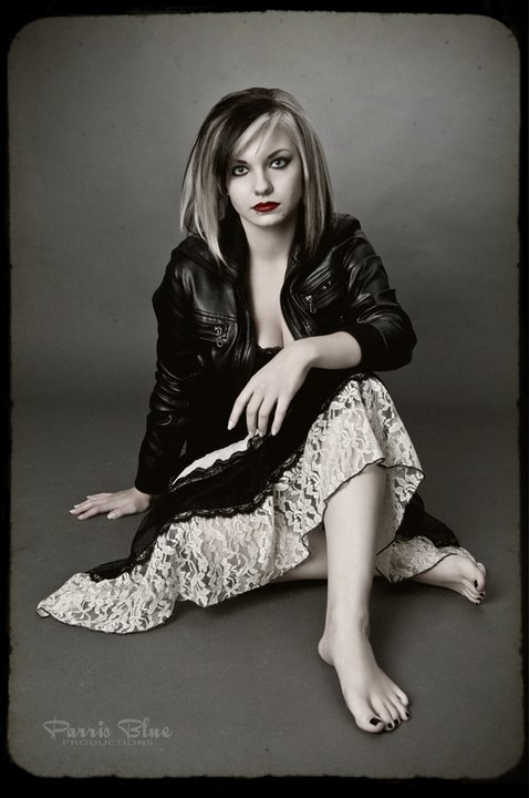Female model photo shoot of Sydney Shultz by Parris Blue Photography