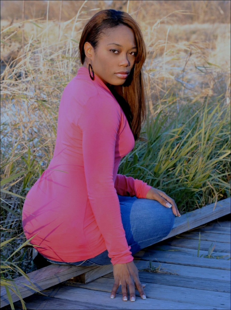 Female model photo shoot of Nikki Aries by Moonray2012