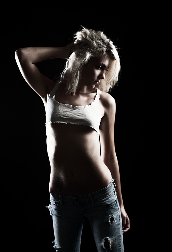 Female model photo shoot of Michele Finn by Barry Kidd Photography