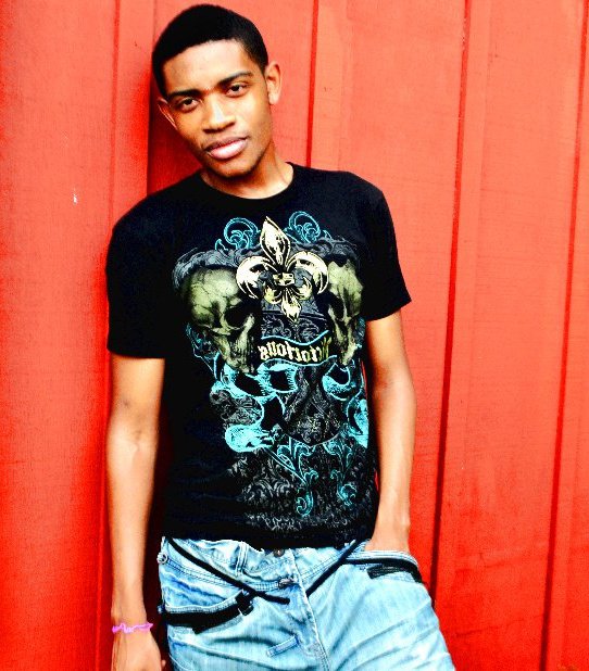 Male model photo shoot of Marquis Vincent Huggins