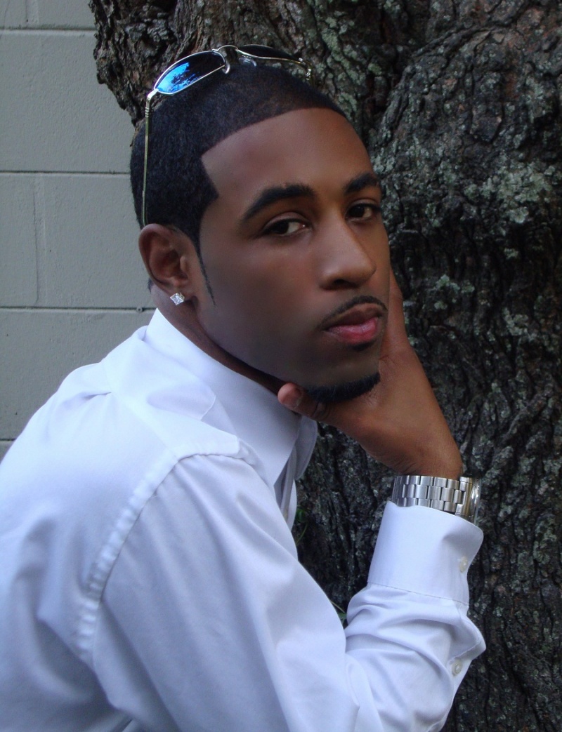 Male model photo shoot of Jerome J Holt in Tampa FL