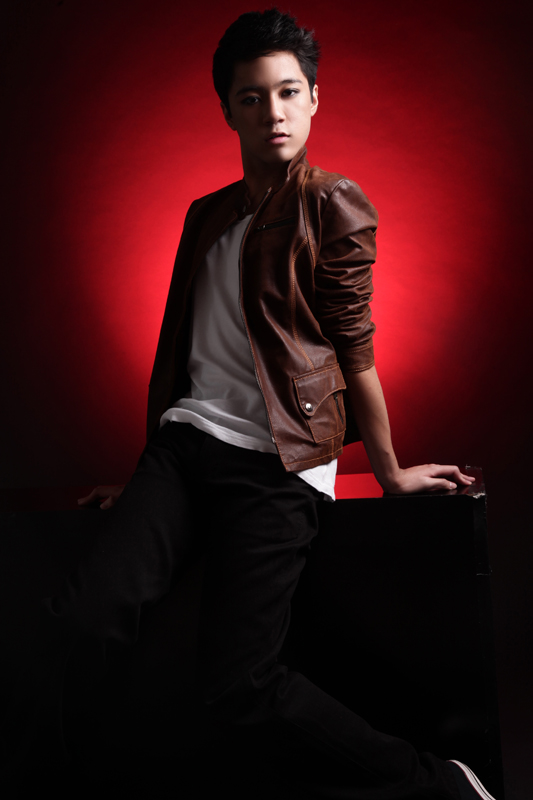 Male model photo shoot of Mel Valenzuela