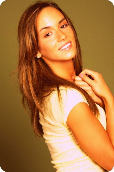 Female model photo shoot of Logan Elizabeth