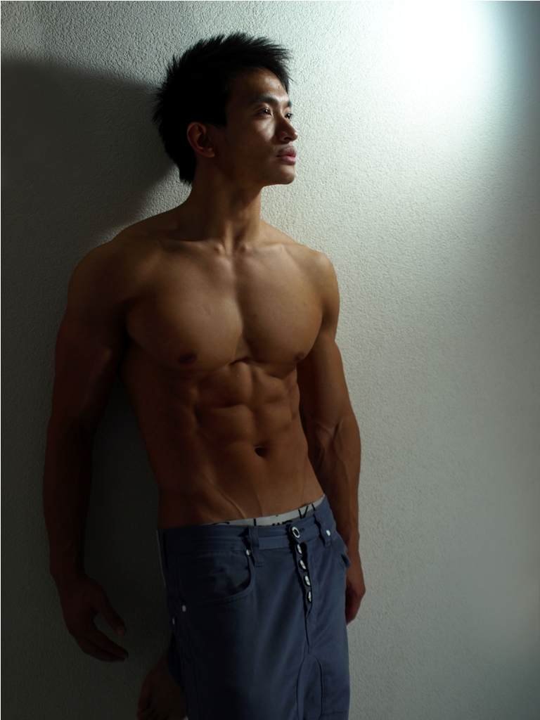 Male model photo shoot of sheng88