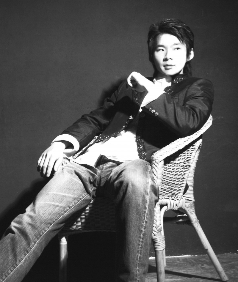 Male model photo shoot of Michael Kwah