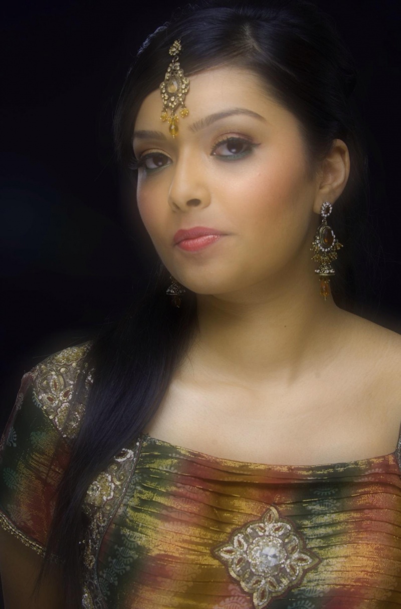 Female model photo shoot of Jaheeda MUA