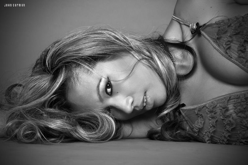 Female model photo shoot of Natasha Valdez