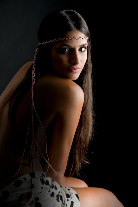 Female model photo shoot of Isabella Chrisostomo