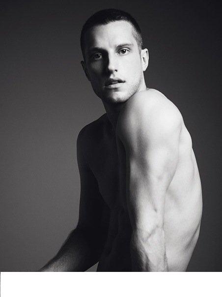 Male model photo shoot of Jordan Munn