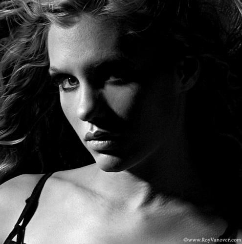 Female model photo shoot of Amber Elizabeth W