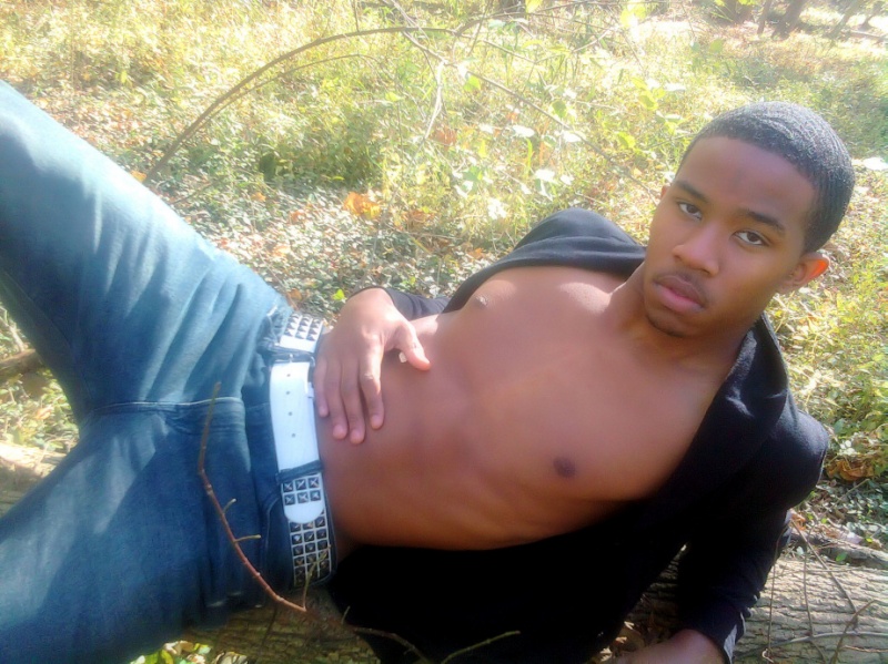 Male model photo shoot of JustinMaxey