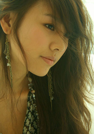 Female model photo shoot of Denise H Tran