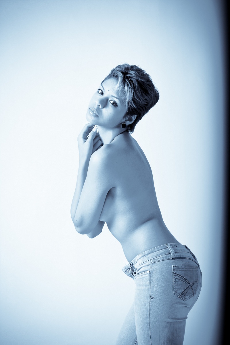 Female model photo shoot of Bianca B Figueira in Studio