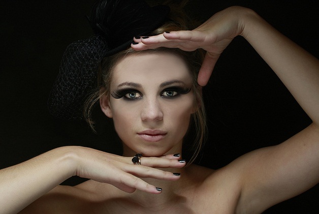 Female model photo shoot of Danielle_N