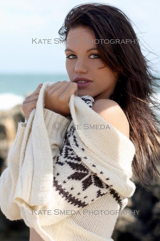 Female model photo shoot of Kassie-Lee Oliver