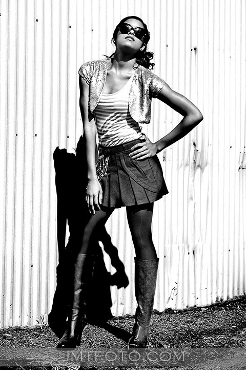 Female model photo shoot of Bellabrown