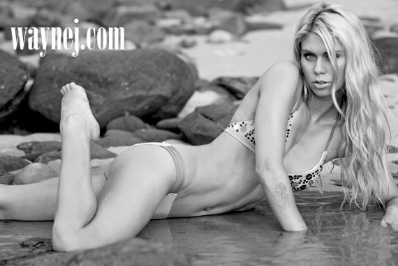Female model photo shoot of Kimberly Lauren Jones in marino rocks