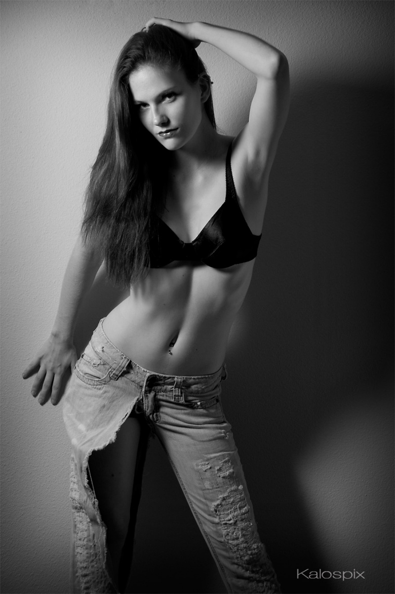 Female model photo shoot of Jordyn Night by kalospix