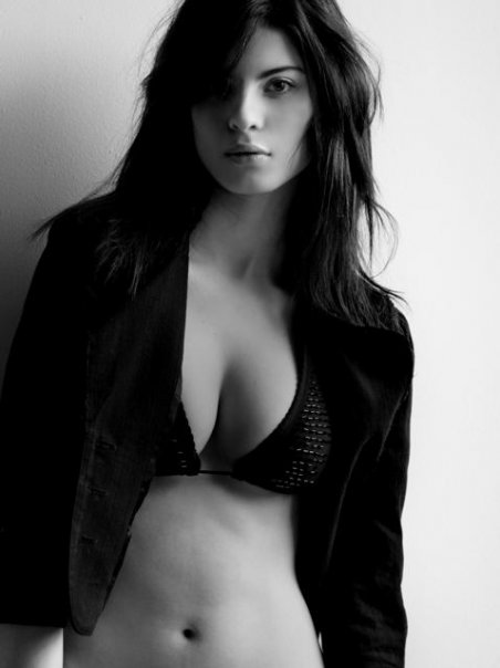 Female model photo shoot of Elena P Ferrato in Toronto