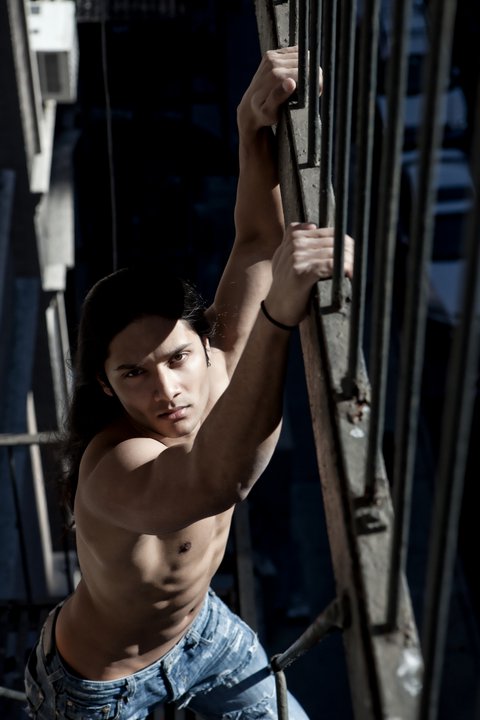 Male model photo shoot of Tanji NYC by Jose Alexzander