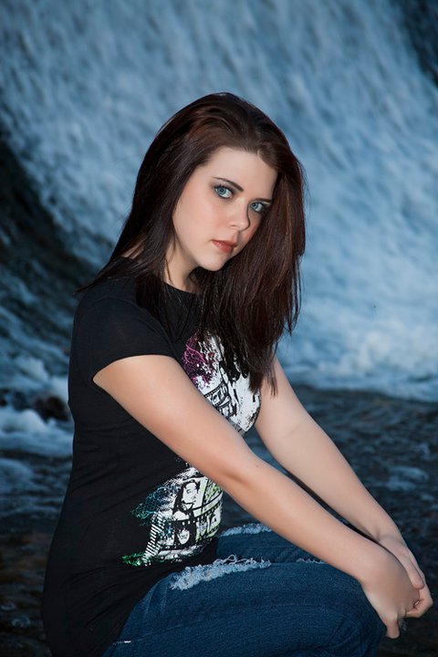 Female model photo shoot of Hope R by PaulaHughes Photography