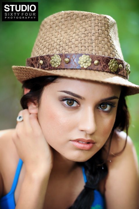 Female model photo shoot of Ana KL by Studio 64 Photography