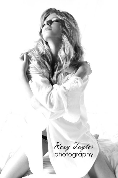Female model photo shoot of Rikki of North Carolina by Roxy Taylor