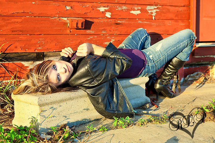 Female model photo shoot of ashleynicole87