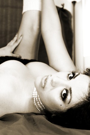 Female model photo shoot of Fatima Alarcon in Las Vegas, NV., makeup by Conny Wissenback
