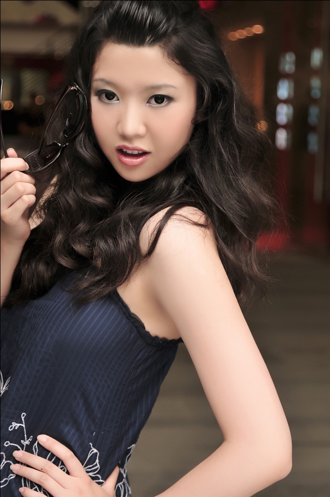 Female model photo shoot of Tiffany Q