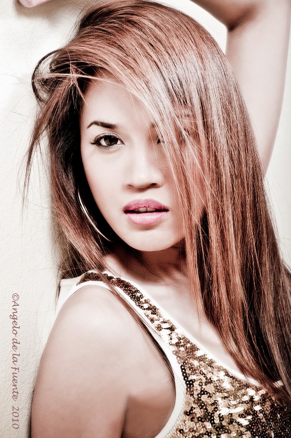 Female model photo shoot of Kelana Mahaal