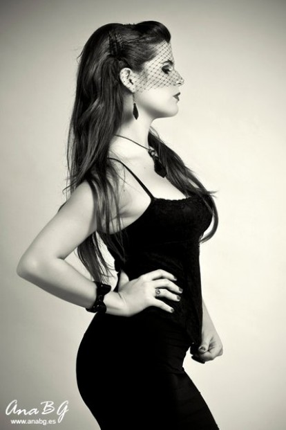 Female model photo shoot of Araceli Otero