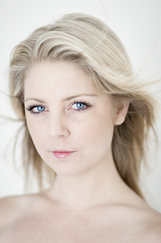 Female model photo shoot of Charlene Durrant by Fotodreamz