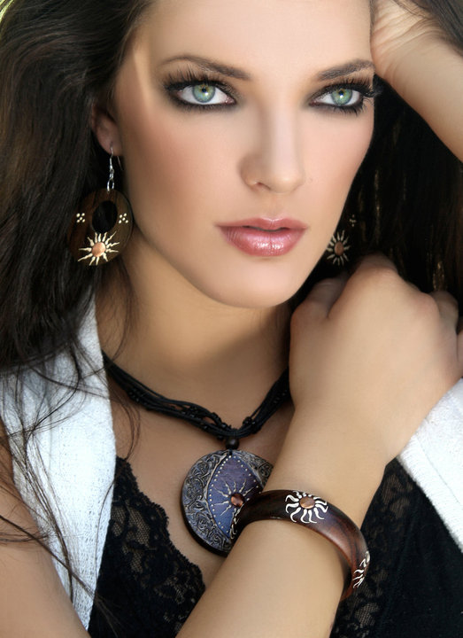 Female model photo shoot of Julianna Erdesz in Las Vegas NV